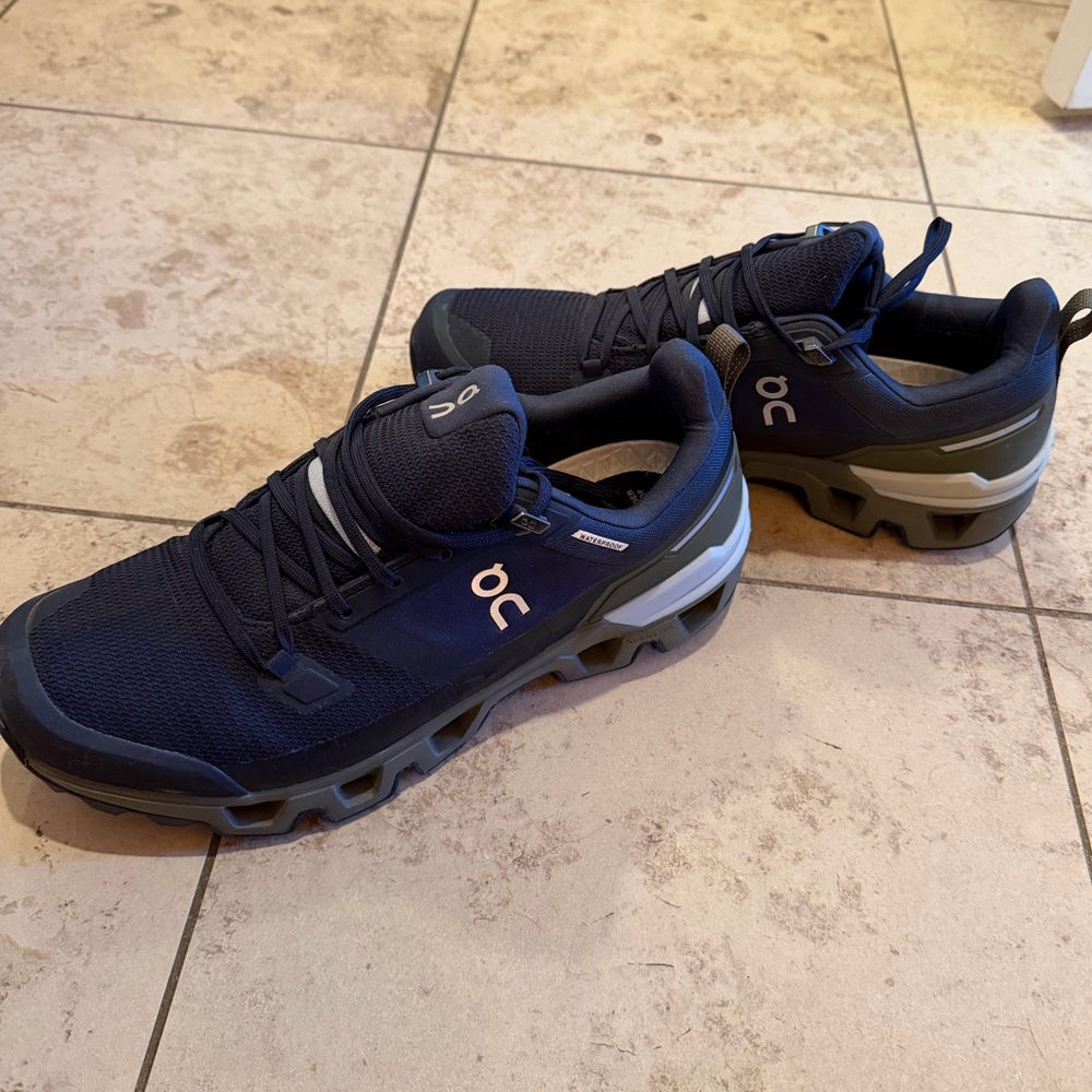 On Running Cloudwander Waterproof - image 2